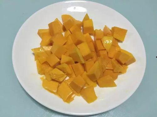 芒果椰汁西米露吃瓜,芒果椰汁西米露，一勺甜蜜，一勺清凉