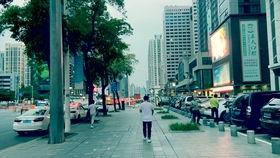 粤海街道吃瓜,吃瓜群众的热闹日常