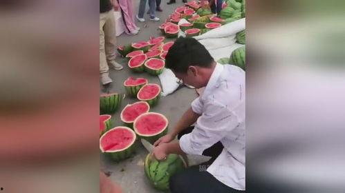 中国大型吃瓜现场,全民围观，热点事件背后的狂欢盛宴